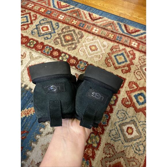 Authentic UGG Classic Ultra Mini BLACK Women's 8 Boots Winter - Picture 12 of 14